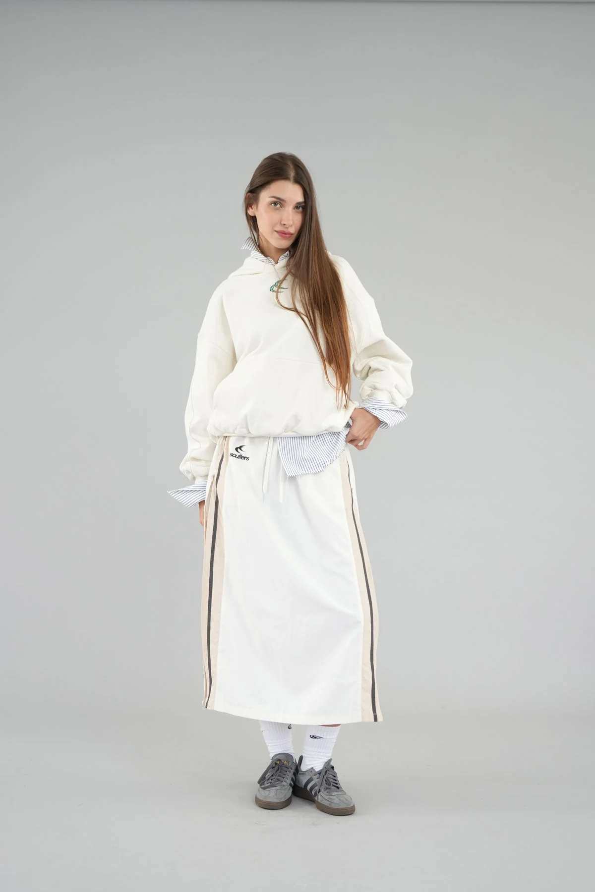 Chester Ecru Hoodie - Image 11