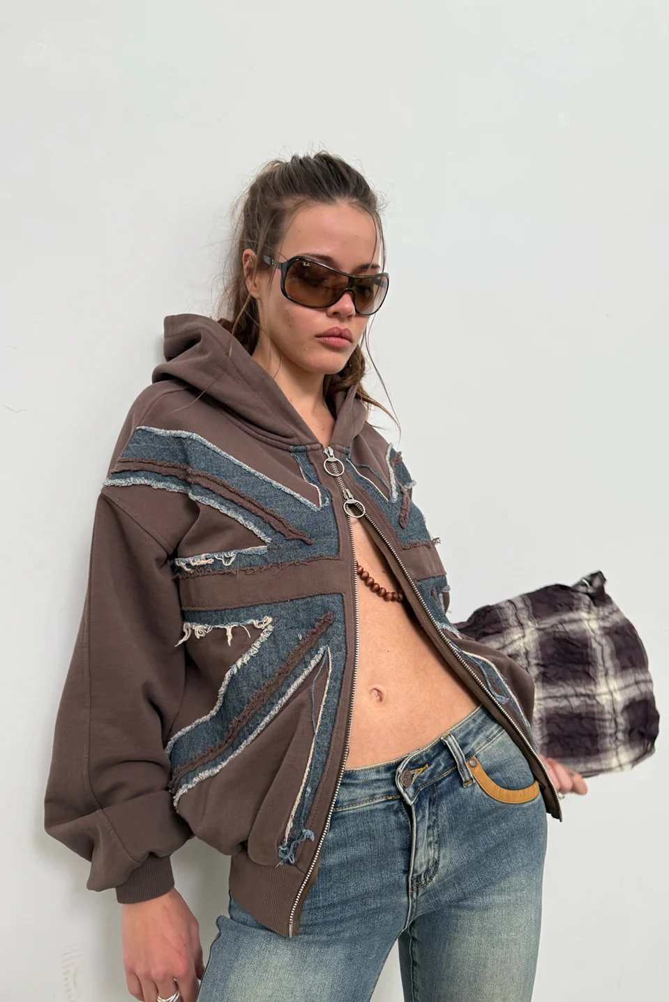 Flag Brown Zipper - Image 5