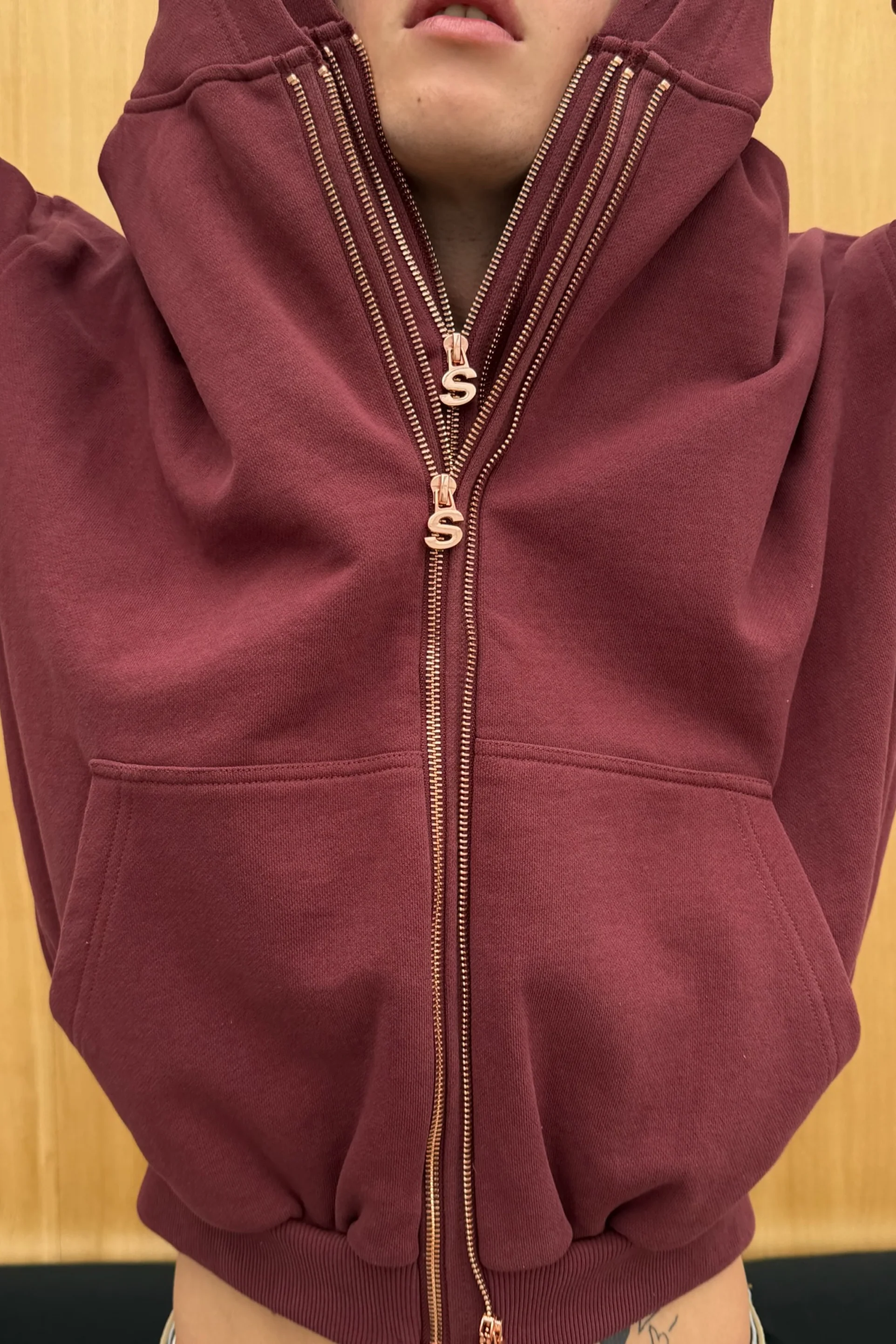 Steel Burgundy Zipper - Image 6